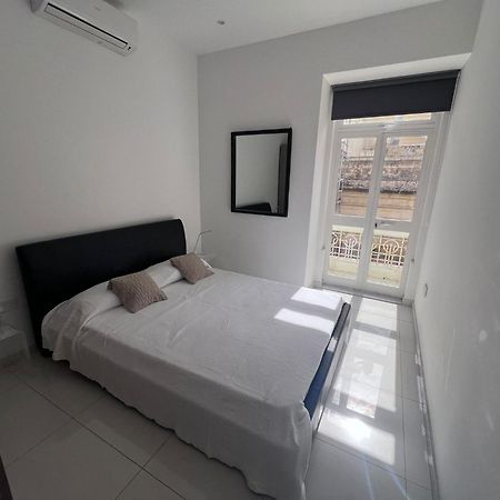 Sunny One Bedroom Apartment In Old Bakery Street Valletta Dış mekan fotoğraf